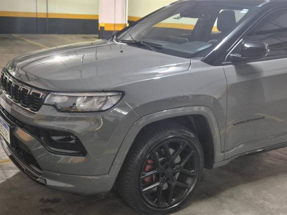 JEEP COMPASS 2.0 HURRICANE 4 TURBO GASOLINA BLACKHAWK AT9 JEEP COMPASS 2.0 HURRICANE 4 TURBO GASOLINA BLACKHAWK AT9